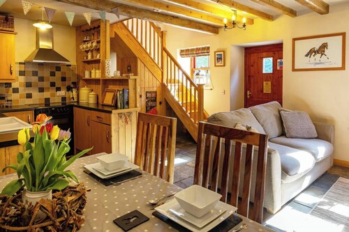 This barn is a 1 bedroom(s), 1 bathrooms, located in Whitby, N Yorks.