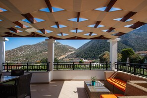 Outdoor dining - Dream Villa Anemone, Cretan Gem with SeaViews (Bali, Rethymno)