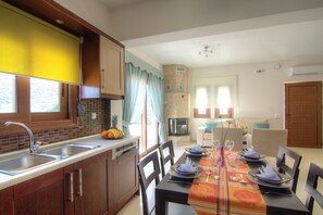 Dining - Dream Villa Anemone, Cretan Gem with SeaViews (Bali, Rethymno)