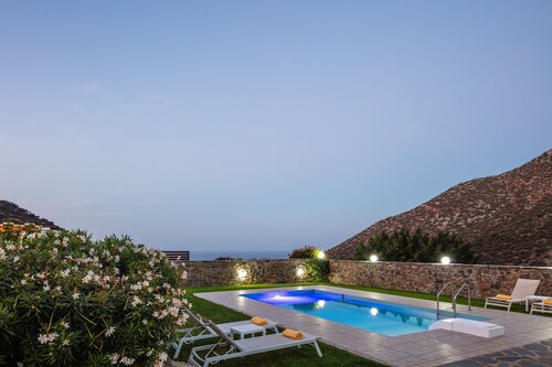 Dream Villa Anemone, Cretan Gem with SeaViews