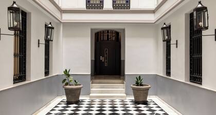 Colectia Stays Pau Claris