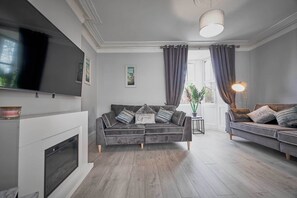 House, 3 Bedrooms | Living area - No.1 Dilston Terrace (Morpeth)