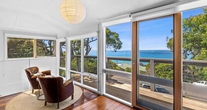 Retro Beach Vibes - Lorne life in style