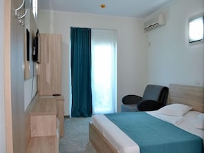 Panoramic-Doppelzimmer | Minibar, Schreibtisch, laptopgeeigneter Arbeitsplatz, kostenloses WLAN