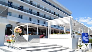 Front of property - Hotel Union (Eforie)