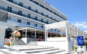 Front of property - Hotel Union (Eforie)