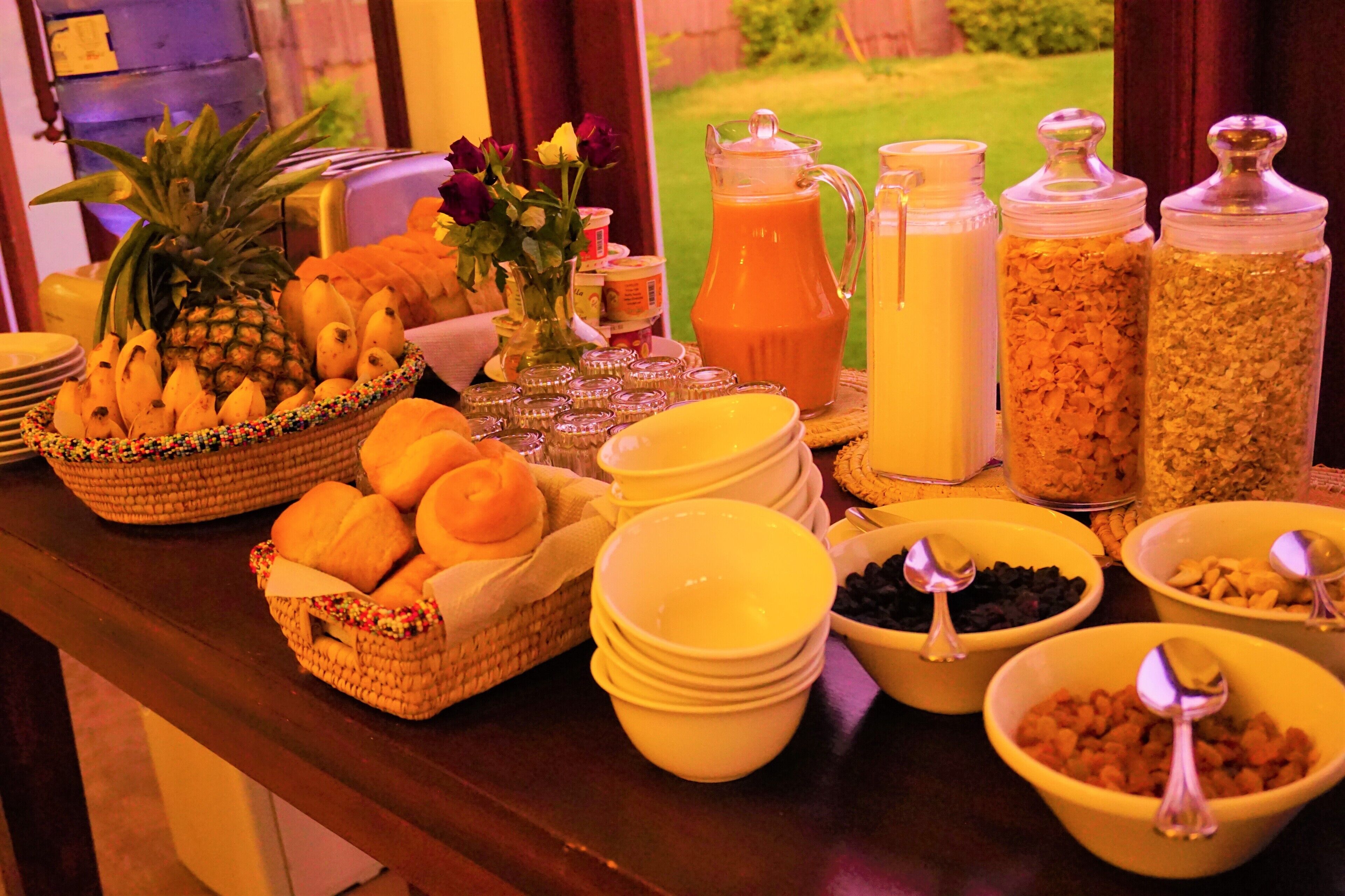 free daily continental breakfast