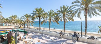Marbella Pool House Gf44 On Sea Shore