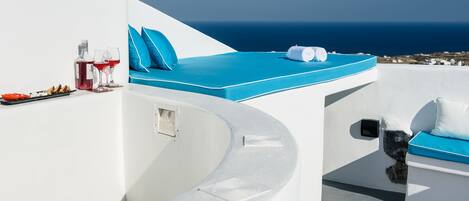 Deluxe Apartment | Private spa tub