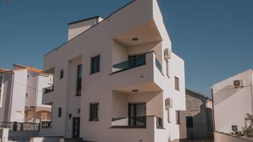 Bagian depan properti