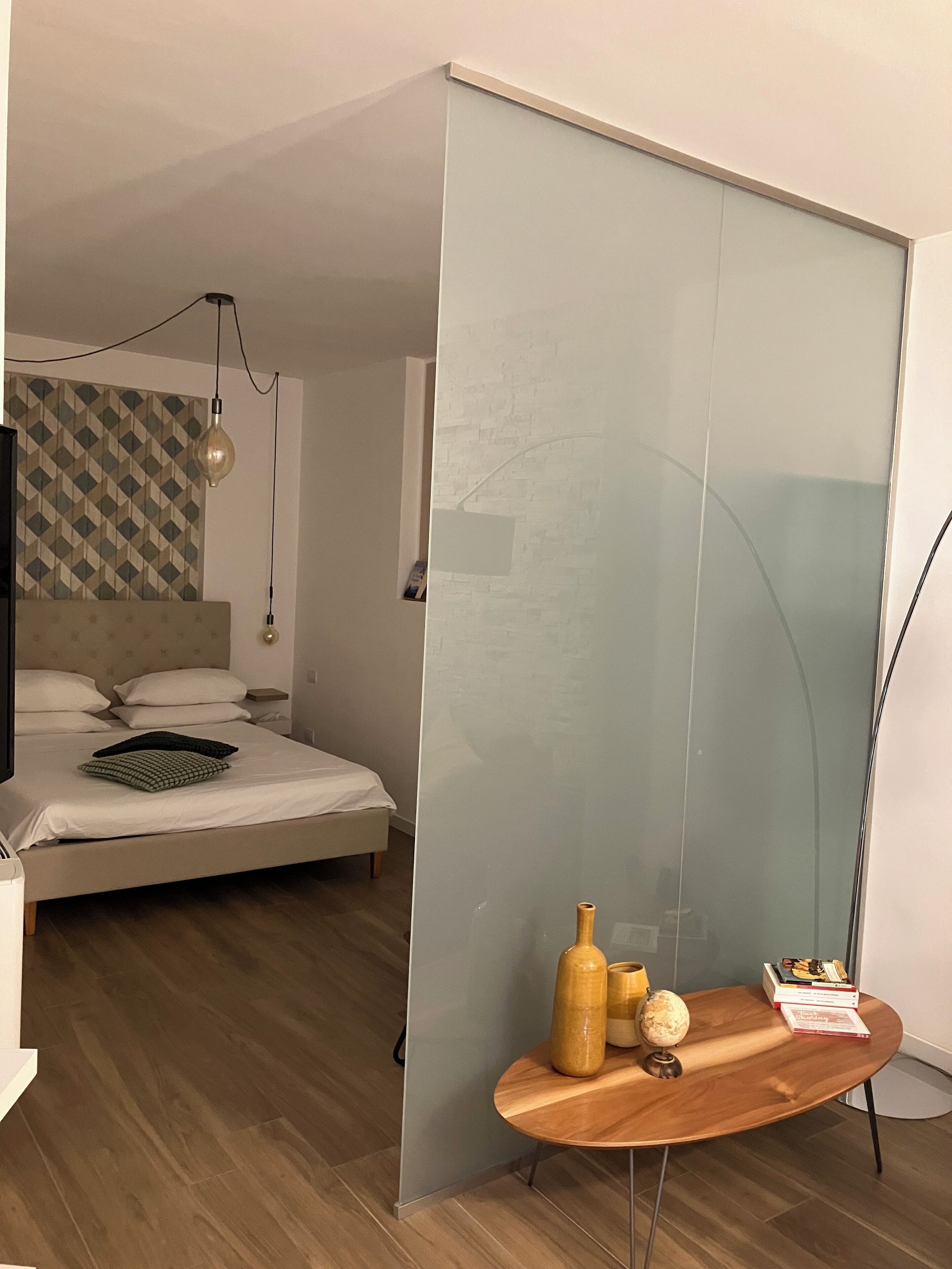1 chambre, fer et planche à repasser, Wi-Fi gratuit, draps fournis