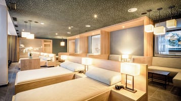Couples treatment rooms, sauna, steam room, body treatments