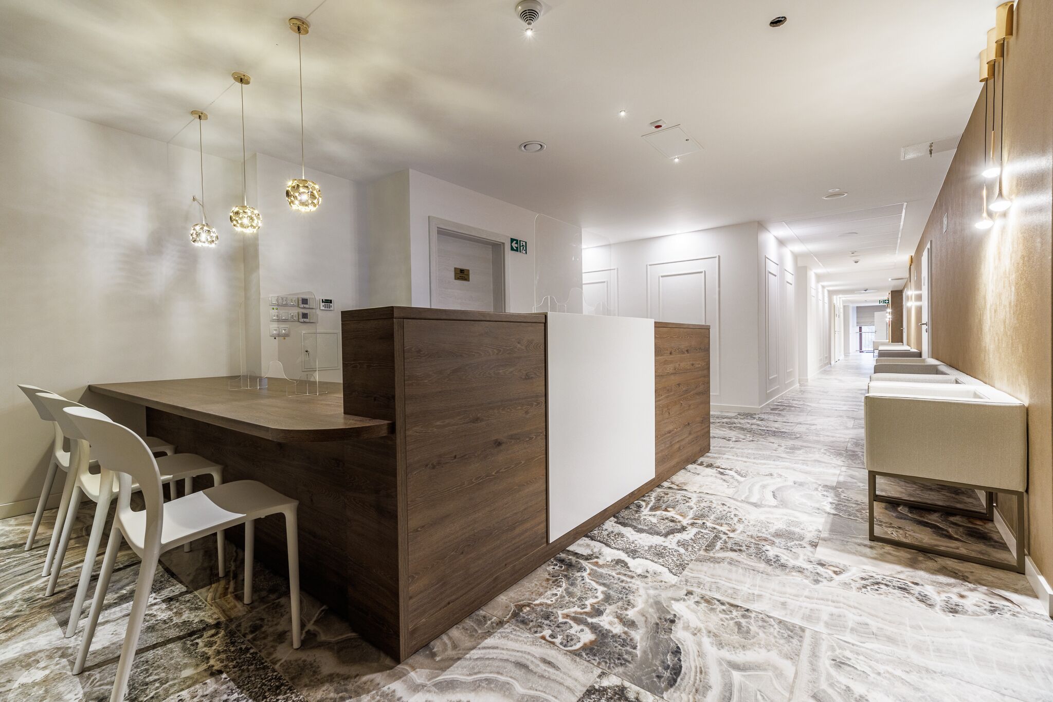 body treatments, hydrotherapy, aromatherapy, hot stone massages