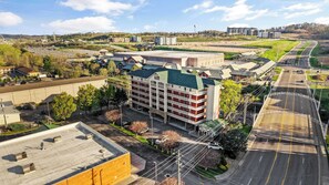 المنشأة من الخارج