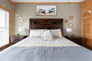 5 chambres, fer et planche à repasser, Wi-Fi, draps fournis