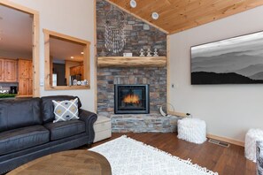 TV, fireplace, offices