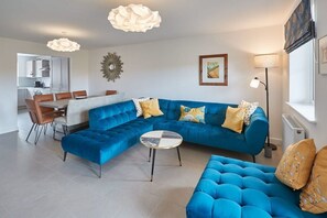 TV - Host & Stay | Highfield House (Whitby)