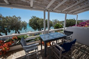 Standard Apartment | View from room - Ostria Studios & Apartments (Paros)