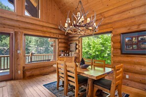 House, 3 Bedrooms | Dining - Moosehead Lodge (Leavenworth)