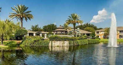 Nature Retreat: Your Gateway to Tranquility in Jax, 1mi to St Johns Town Center