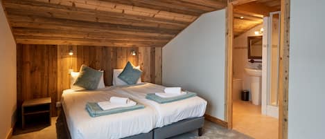6 chambres, lit parapluie, Wi-Fi, draps fournis