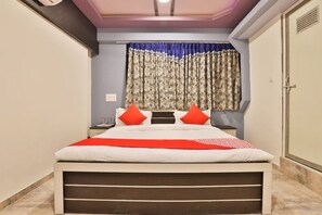 Minibar, free WiFi - Hotel Shekhawat Palace (Ahmedabad)