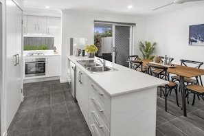 Kitchen/Dining Area