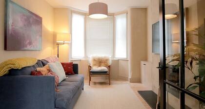 Pass the Keys | Stunning, Brand New 3BR Home - Central Oxford