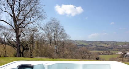 3 bedroom accommodation in Butterleigh, near Tiverton