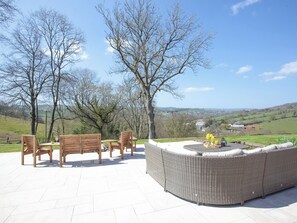 Patio | The Cow Shed - Westpitt Farm, Butterleigh, near Tiverton - 3 bedroom accommodation in Butterleigh, near Tiverton (Butterleigh, near Tiverton)