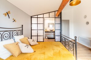 3 chambres, fer et planche à repasser, Wi-Fi gratuit