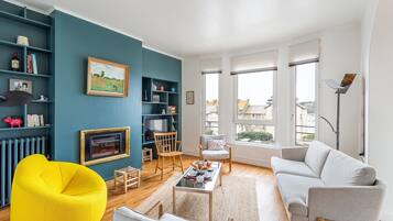 TV, DVD player, stereo