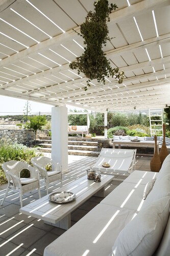 Sea Paros Villa