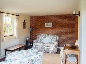 Living area - 2 bedroom accommodation in Wood Norton (Wood Norton)
