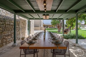 Outdoor dining