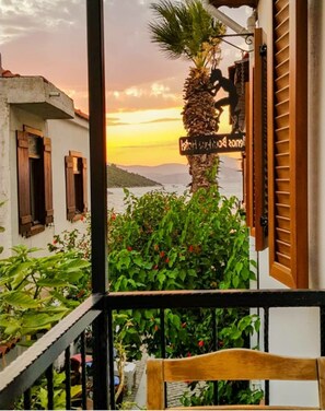 Family Room | Balcony view