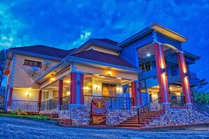 Exterior - Fort Heights Homestay (Fort Portal)