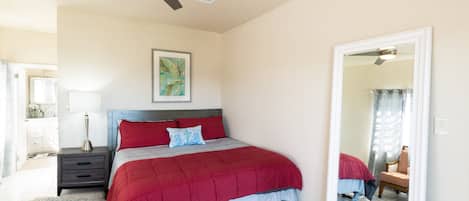 3 slaapkamers, een strijkplank/strijkijzer, gratis wifi, beddengoed