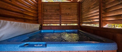 Bain à remous intérieur