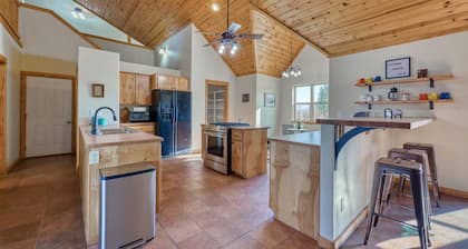 Spacious Farm House with Stunning Mountain Views