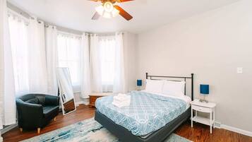 3 bedrooms, desk, iron/ironing board, WiFi