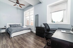 3 bedrooms, desk, iron/ironing board, WiFi