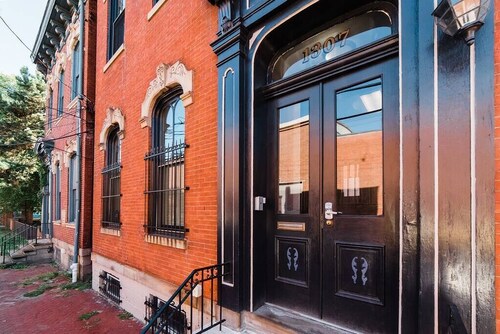 Outdoor Space - Parking - 1st Floor - Walkable