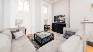TV, offices - Outdoor Space - Parking - 1st Floor - Walkable (Pittsburgh)