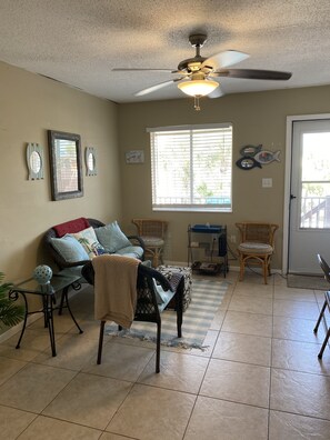 Smart TV, video games