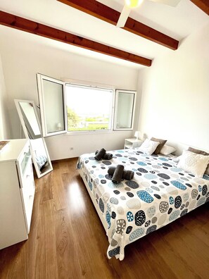 3 Schlafzimmer, schallisolierte Zimmer, Bügeleisen/Bügelbrett