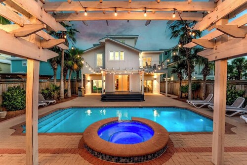 SunBelievable-GolfCartDeals-PrivatePool-GameRoom