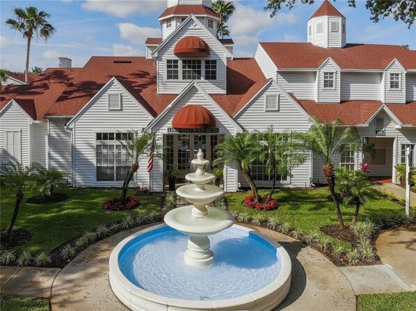 Exterior - Located in the heart of it all, just minutes away from the splendor Orlando! (Orlando)