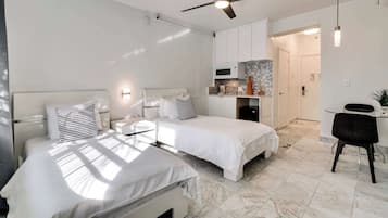 1 bedroom, desk, iron/ironing board, WiFi