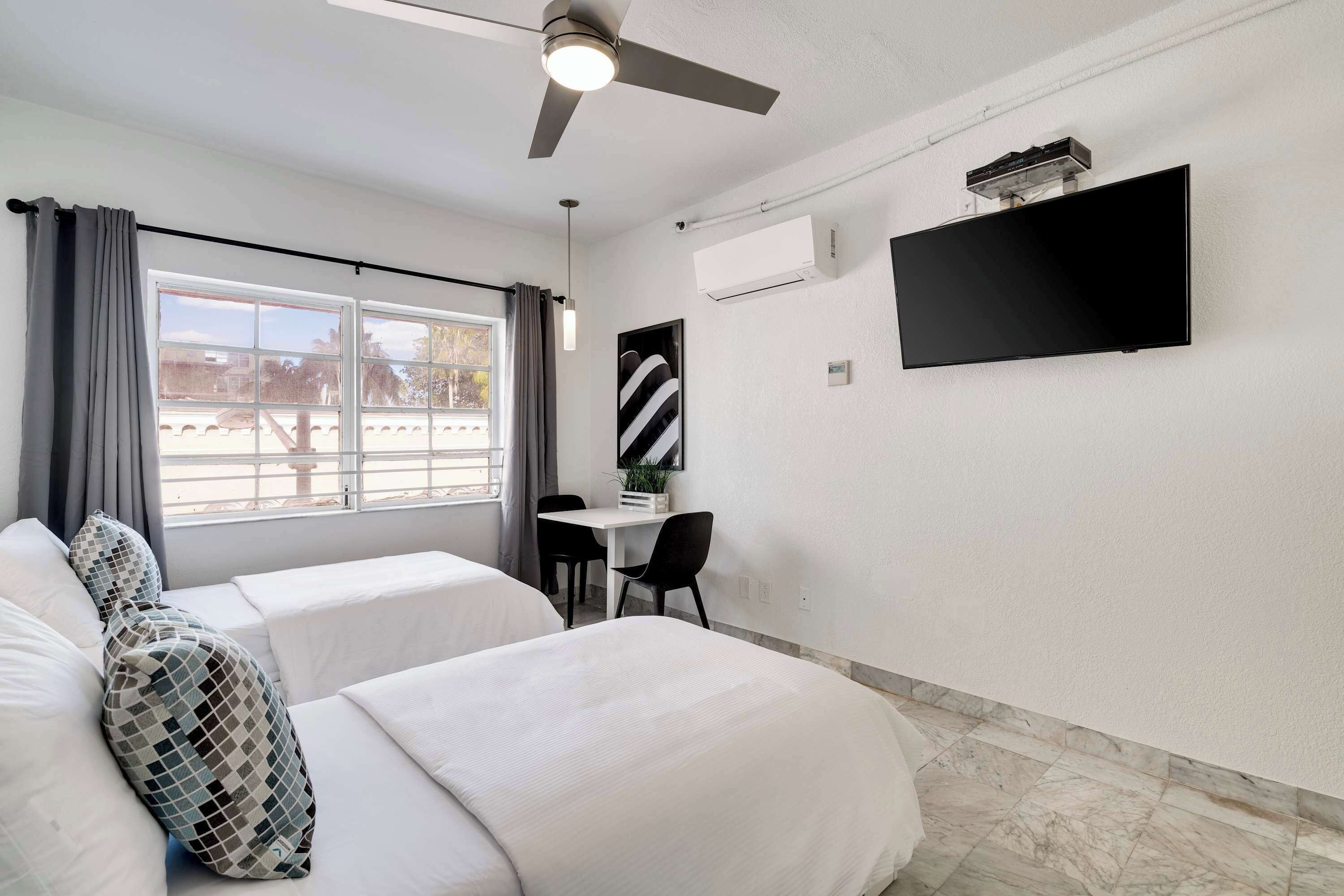 1 bedroom, desk, iron/ironing board, WiFi